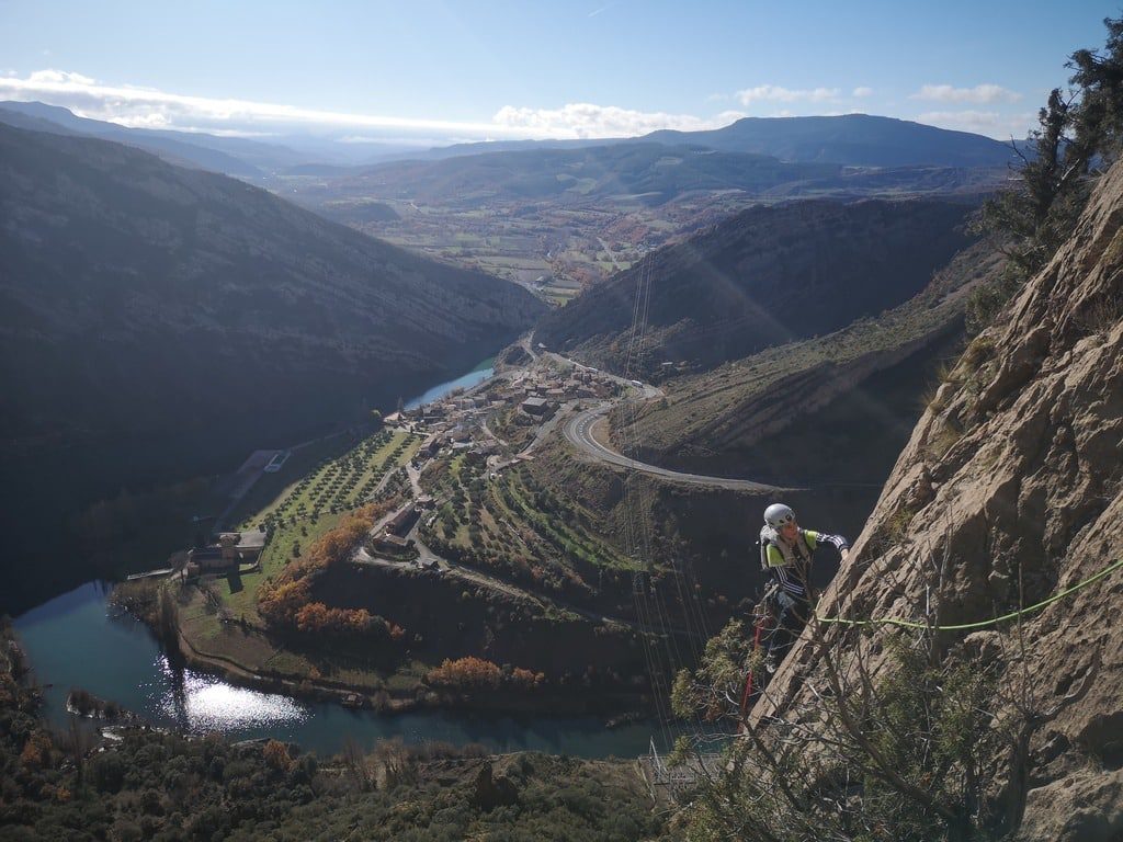 escalada escales con guia de montaña via larga